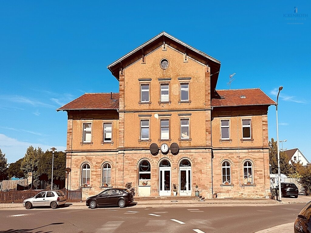 **Gastonomiebetrieb im hist. Gebäude mit großem Außenbereich - erstklassige Lage!** **Gastonomiebetrieb im hist. Gebäude mit großem Außenbereich - erstklassige Lage!**