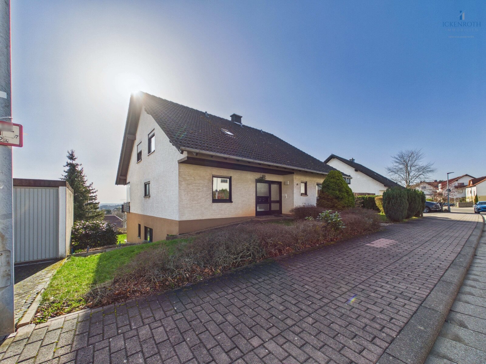 **Schönes 3x MFH mit guter Raumaufteilung, Garten, Garage, vielen Nutzungsmöglichkeiten - tolle Lage!** **Schönes 3x MFH mit guter Raumaufteilung, Garten, Garage, vielen Nutzungsmöglichkeiten - tolle Lage!**