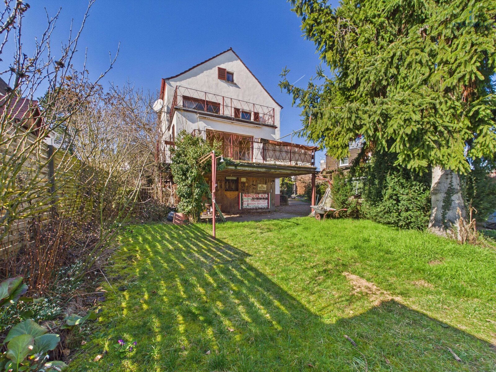 **Charmantes Einfamilienhaus (ca. 256m²) mit toller Gartenfläche, guter Raumaufteilung, Garage, uvm. - tolle Lage!** **Charmantes Einfamilienhaus (ca. 256m²) mit toller Gartenfläche, guter Raumaufteilung, Garage, uvm. - tolle Lage!**