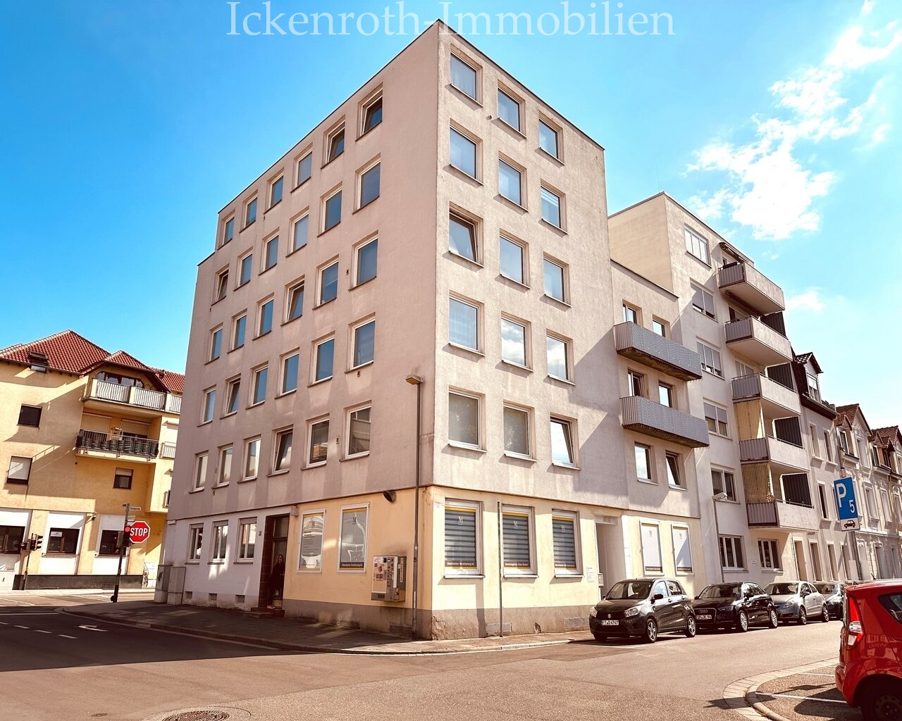 **Zentrale Büroräume (ca.95m²) im EG mit sehr hoher Laufkundschaft** **Zentrale Büroräume (ca.95m²) im EG mit sehr hoher Laufkundschaft**